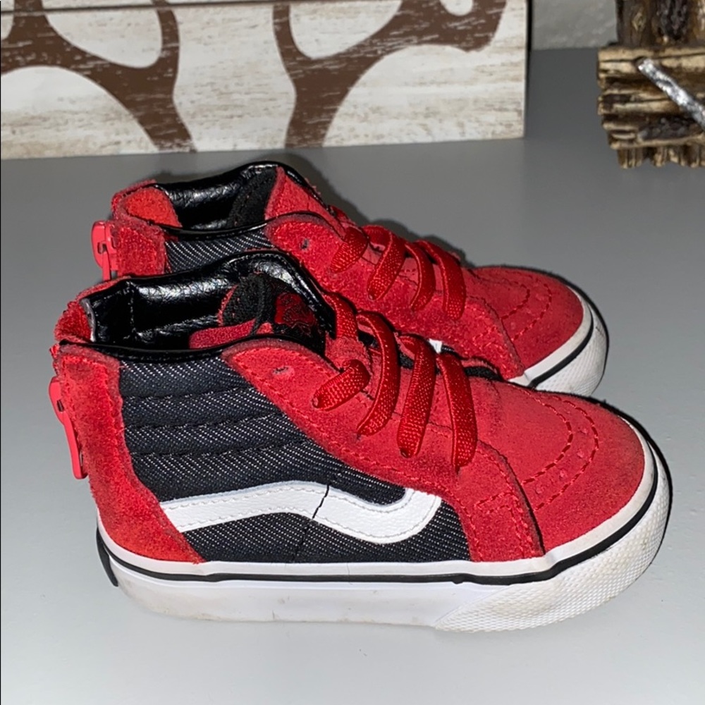 Red toddler vans